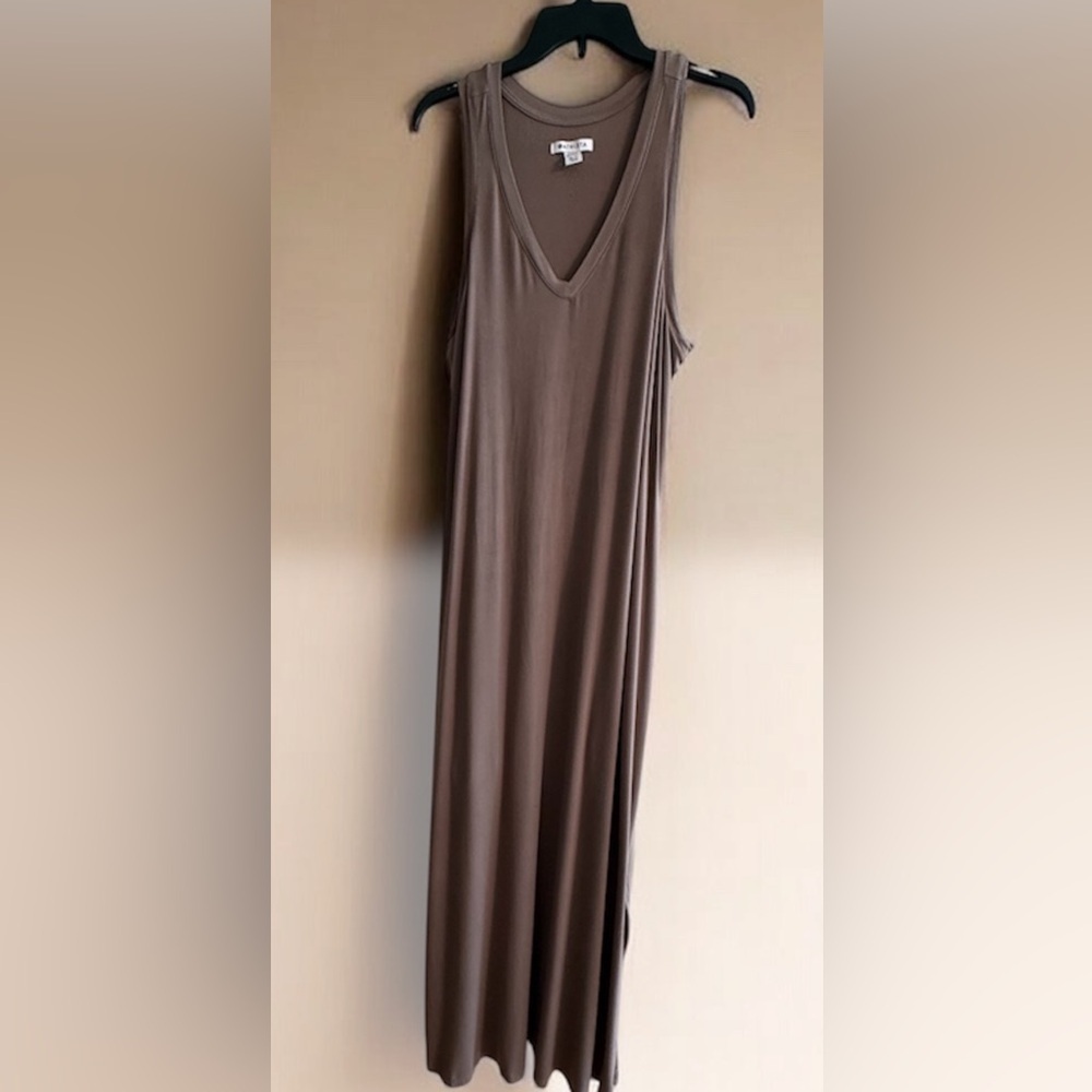 Athleta L Santorini Cinch Maxi Dress
Sleeveless Stretch Comfort Everyday
Women